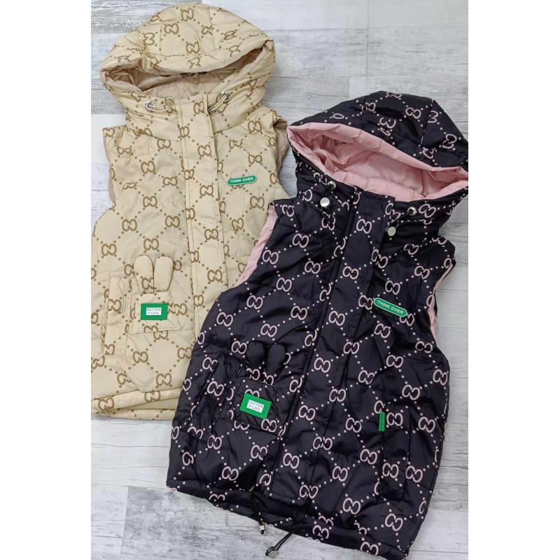 KAMIZELKA PIKOWANA Mit Kapuze ZNACZKI