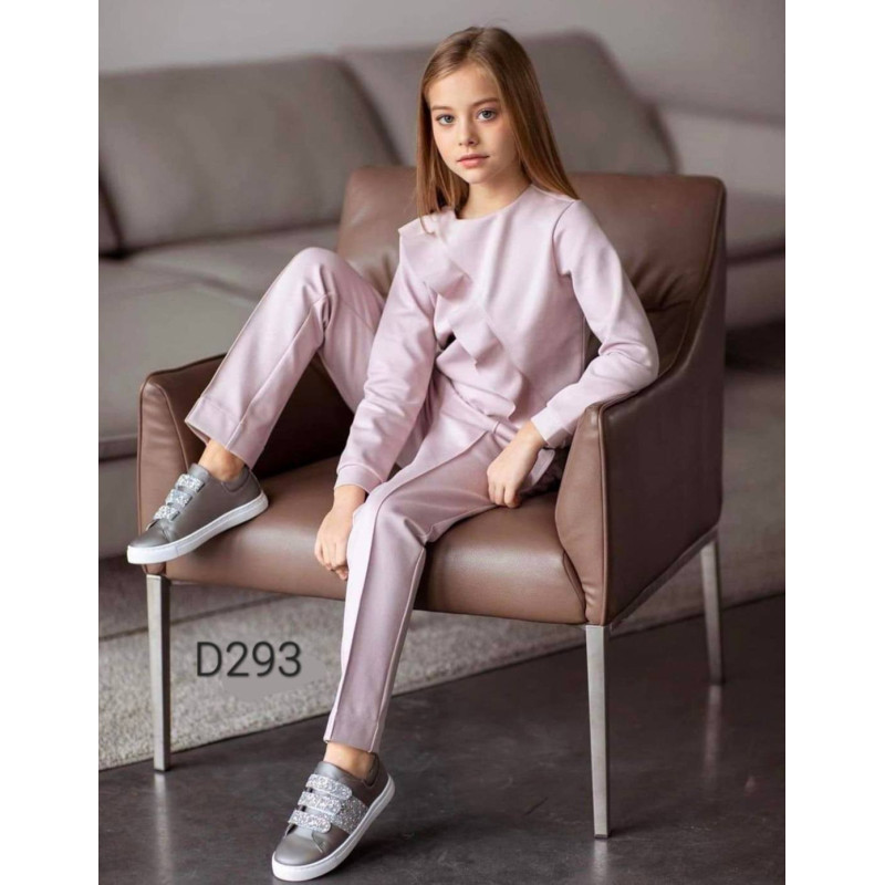 Jogging Sweatshirt Med Flæse + Bukser Med PRZESZYCIEM PUDER